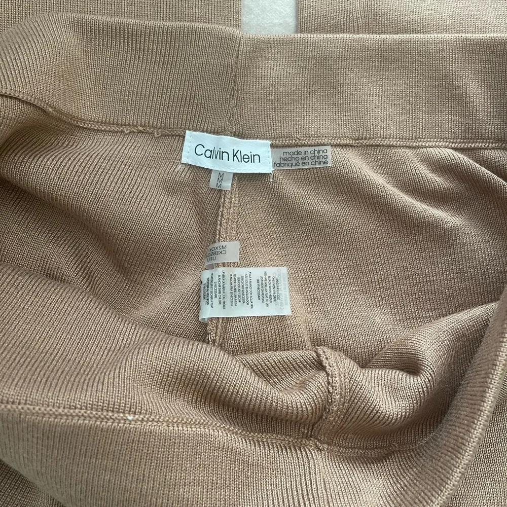 Calvin Klein women’s knit comfy wide leg pants - Picture 4 of 9